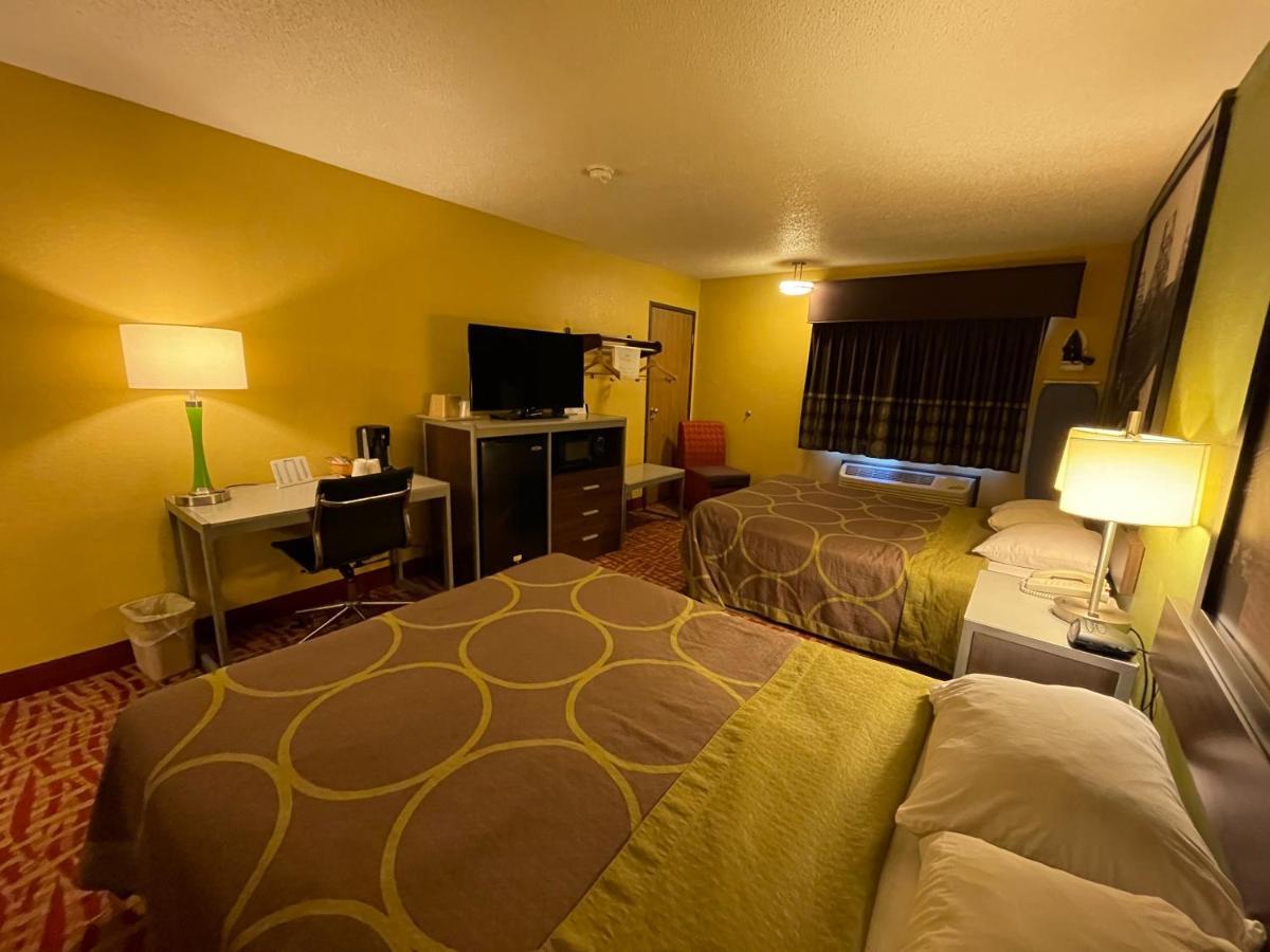 Super 8 By Wyndham Van Buren/Ft. Smith Area Kültér fotó